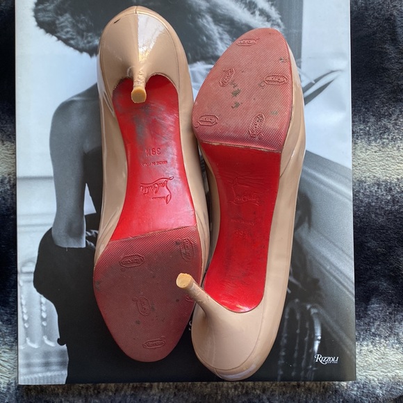 Christian Louboutin Simple Pump Size 39.5 Great Condition!! - Picture 2 of 10